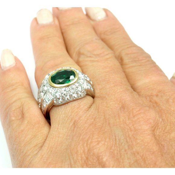 Rare! Authentic Patek Philippe Platinum Diamond Emerald   zCertificate - Picture 9 of 10